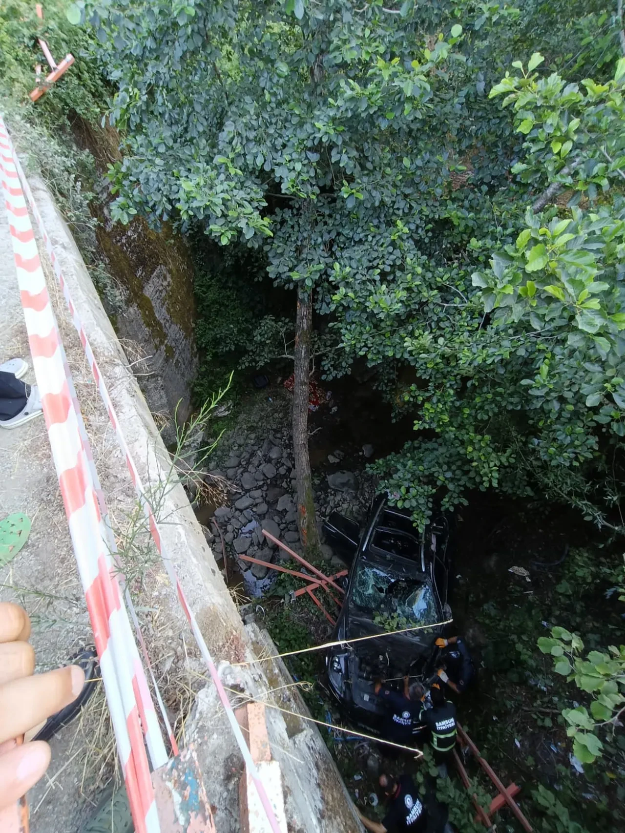 12 yaşında direksiyon başına geçti aile faciasına yol açtı: 1 ölü, 3 yaralı! O anlar kamerada