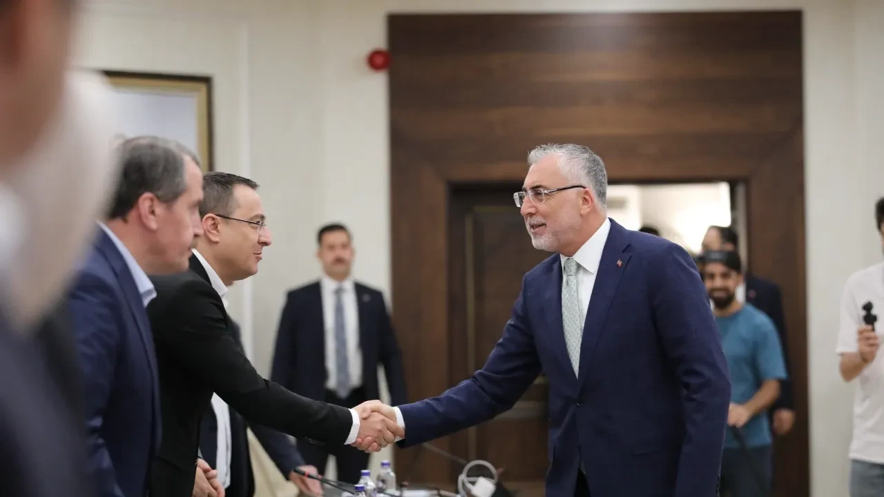 Bakan Işıkhan'dan toplu sözleşme görüşmelerine ilişkin açıklama