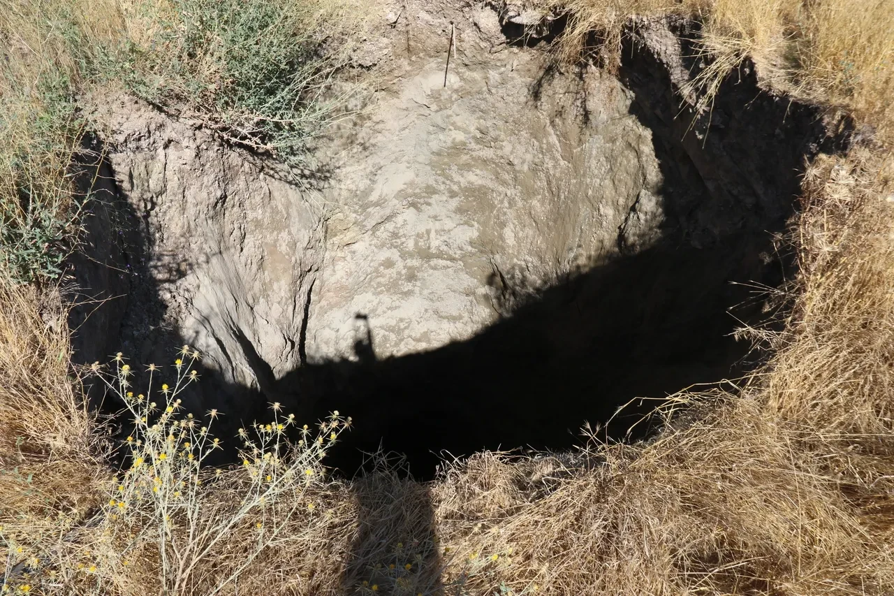 Balıkesir depreminden sonra bir anda oluştu! Görenleri korkuttu