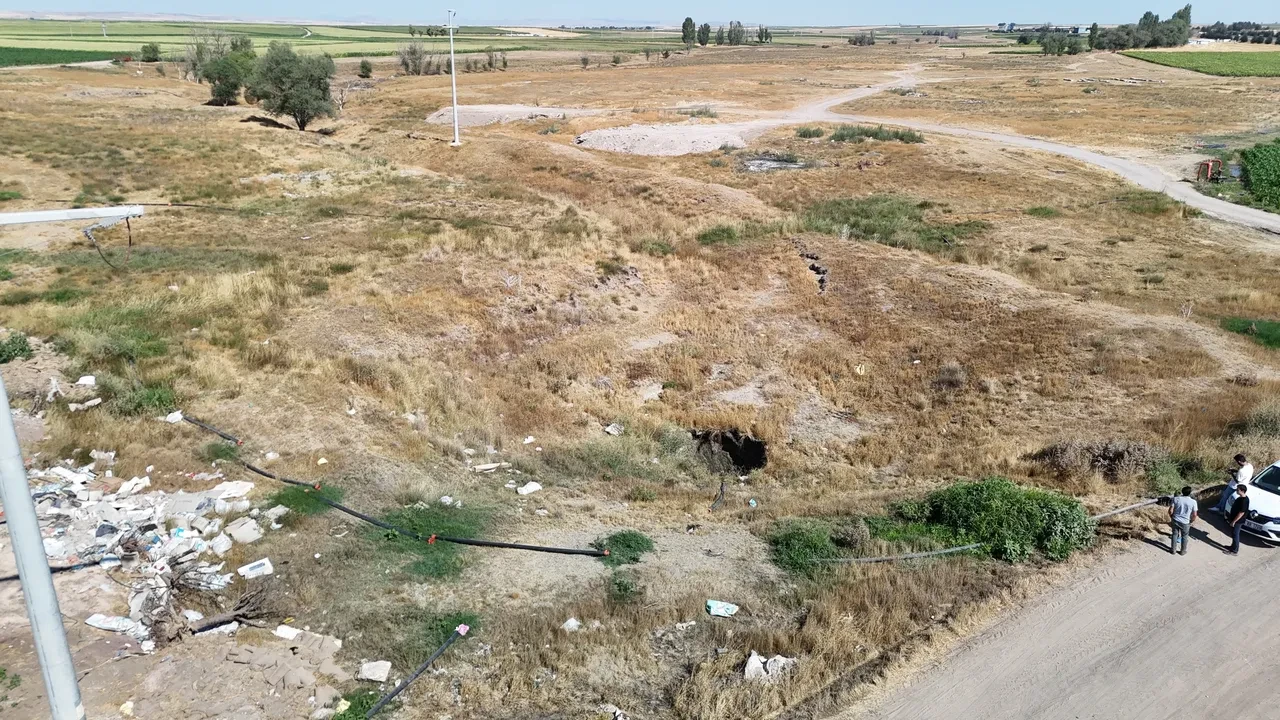 Balıkesir depreminden sonra bir anda oluştu! Görenleri korkuttu