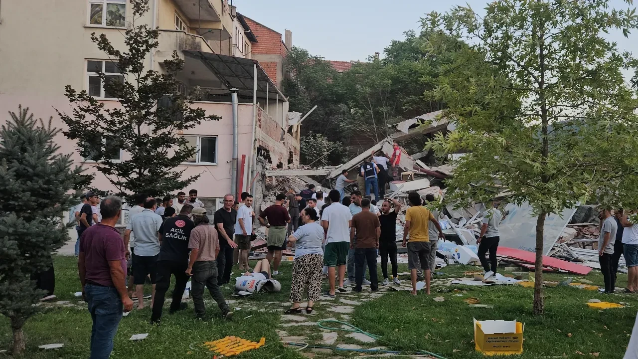 Balıkesir’de kaç artçı deprem oldu? Sındırgı sallanmaya devam ediyor
