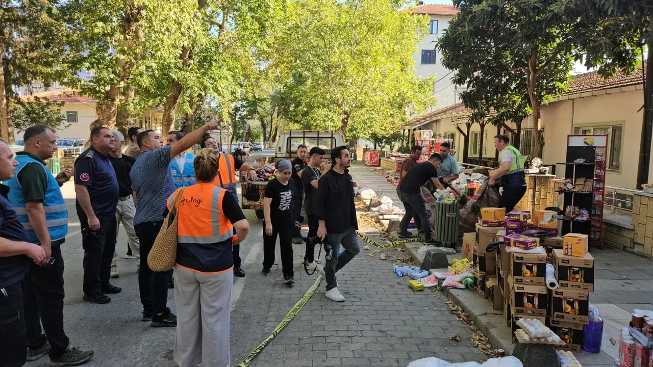 Balıkesir'de peş peşe 3 artçı korkuttu! Vatandaşlar yine sokağa çıktı