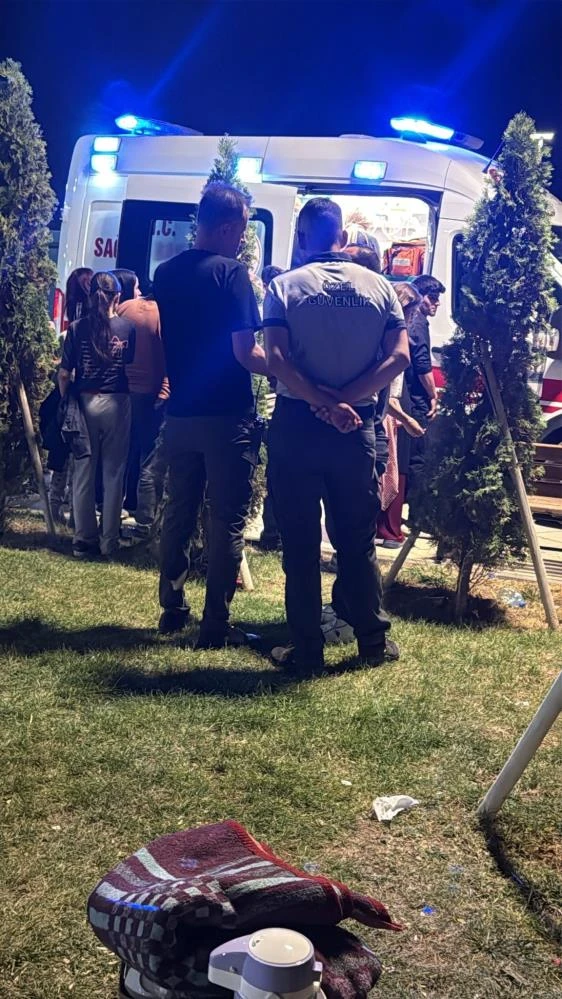 Ankara'da iki grup arasında çıkan bıçaklı kavgada 2 kişi yaralandı