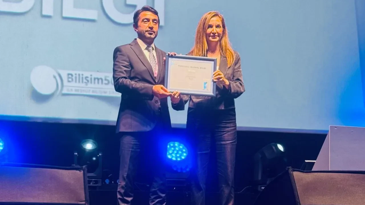 Turkcell Global Bilgi, çeyrek asırlık tecrübesiyle ‘Bilişim 500’de zirvede 