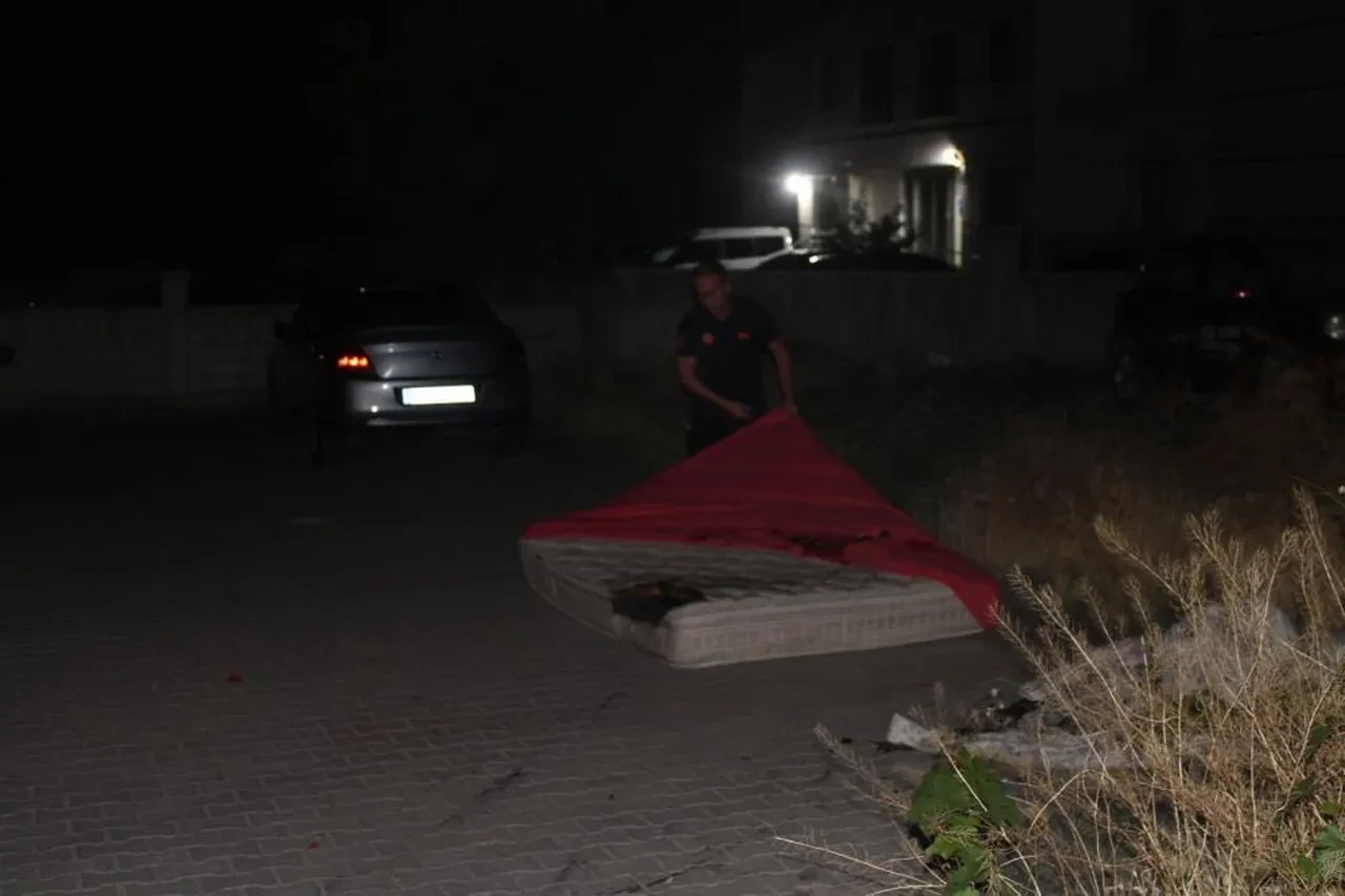 Yandığından haberi bile yoktu! Yoldan geçerken fark edilmese faciayla sonuçlanacaktı