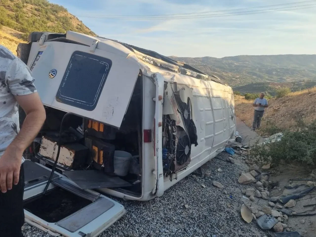 Adıyaman’da minibüs devrildi: 19 tarım işçisi yaralandı!
