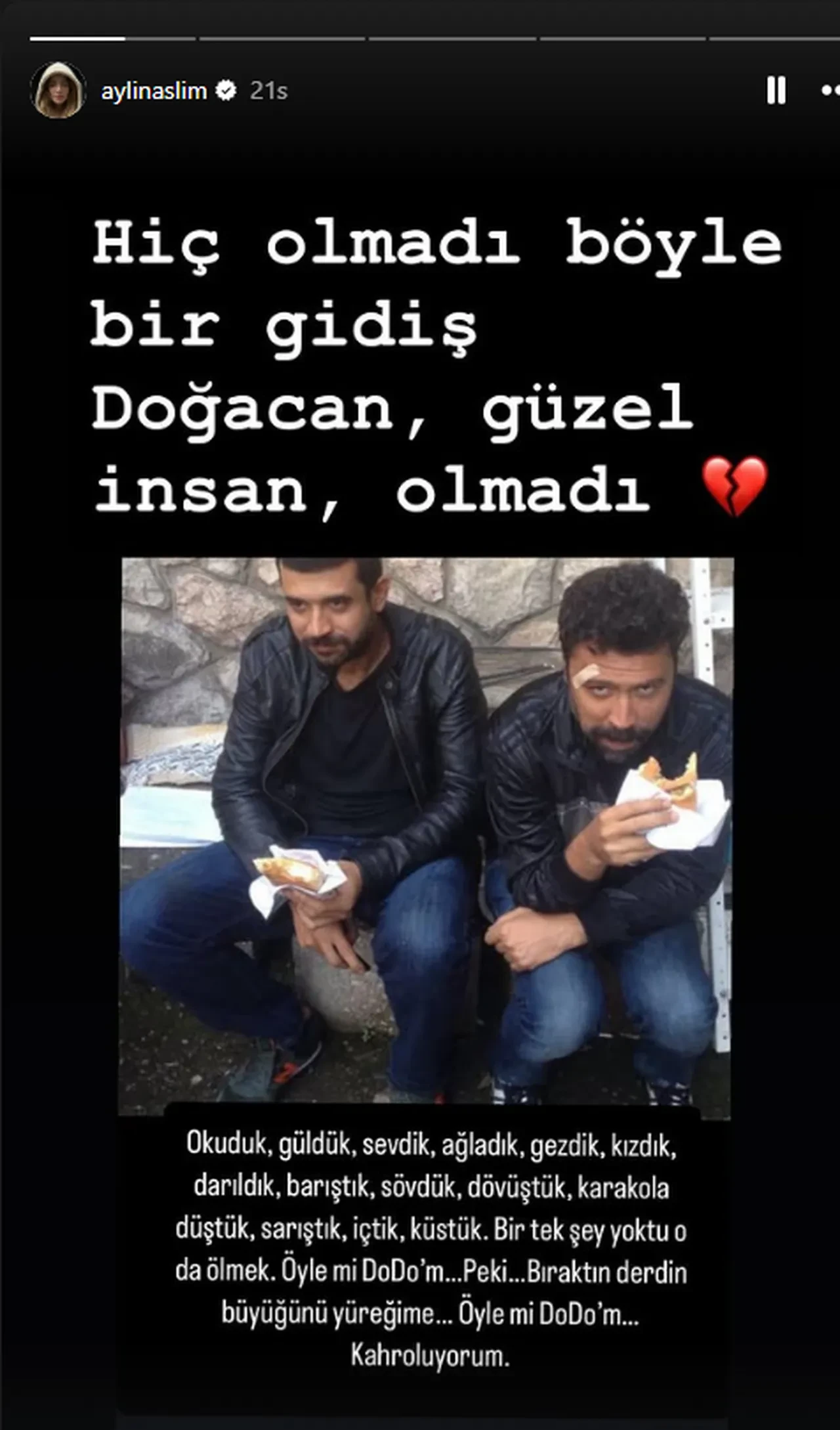 Akif Ertugay hayatını kaybetti! Ünlü isimler hüzne boğuldu
