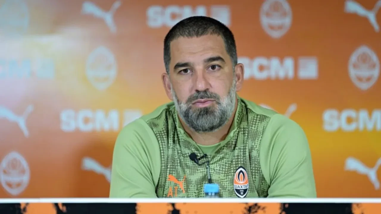 Arda Turan hakkında şok iddia! 'Menajerler Shaktar'a götürdü'