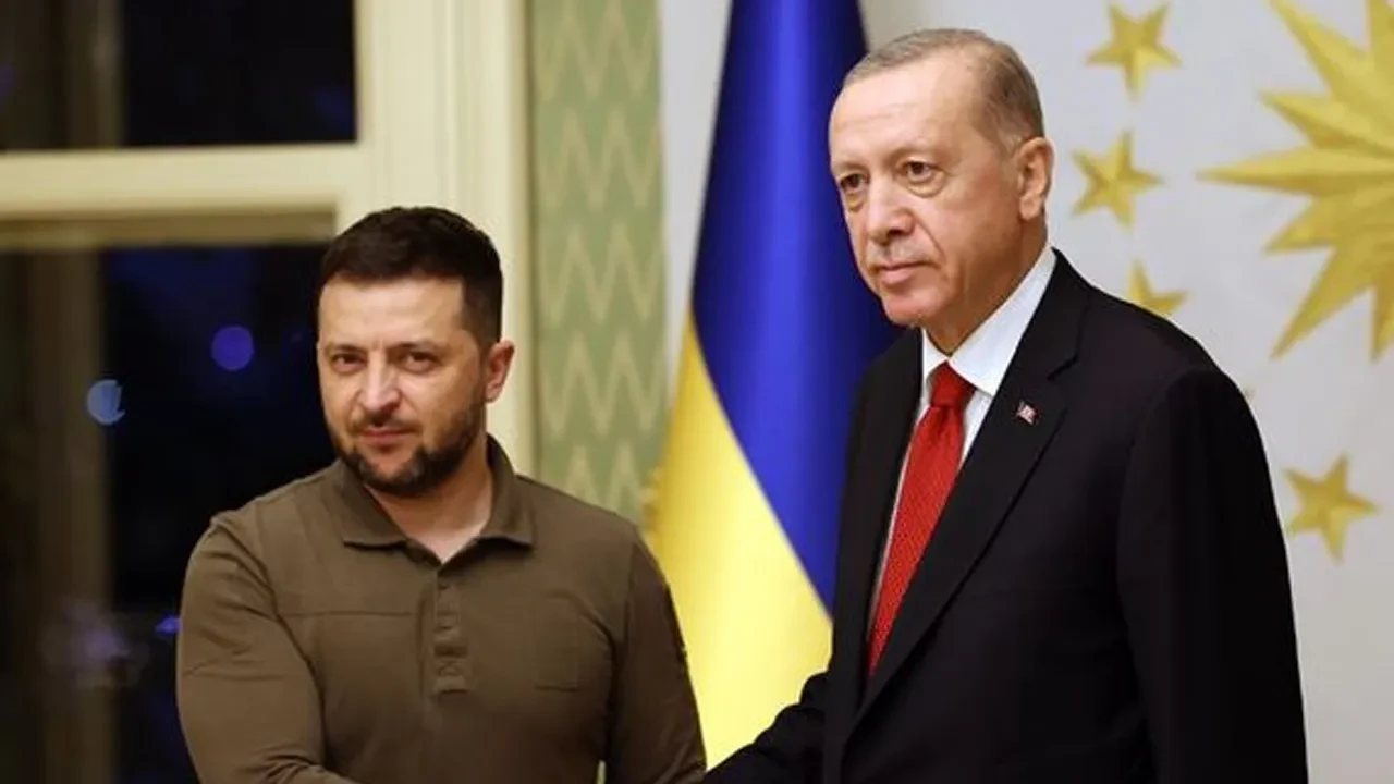 Cumhurbaşkanı Erdoğan, Zelenski ile görüştü: Ev sahipliğine hazırız!
