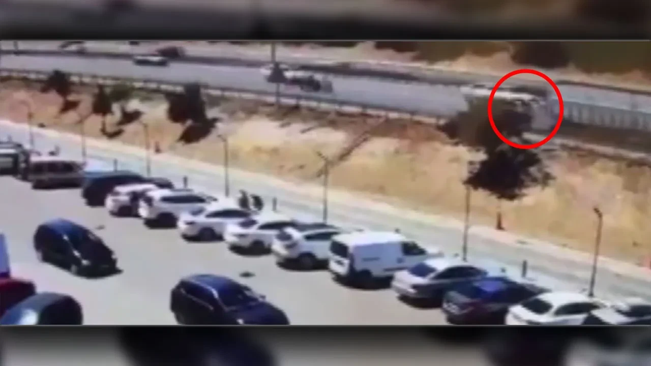 Deniz Servan Narin'in öldüğü kazanın güvenlik kamera görüntüsü!
