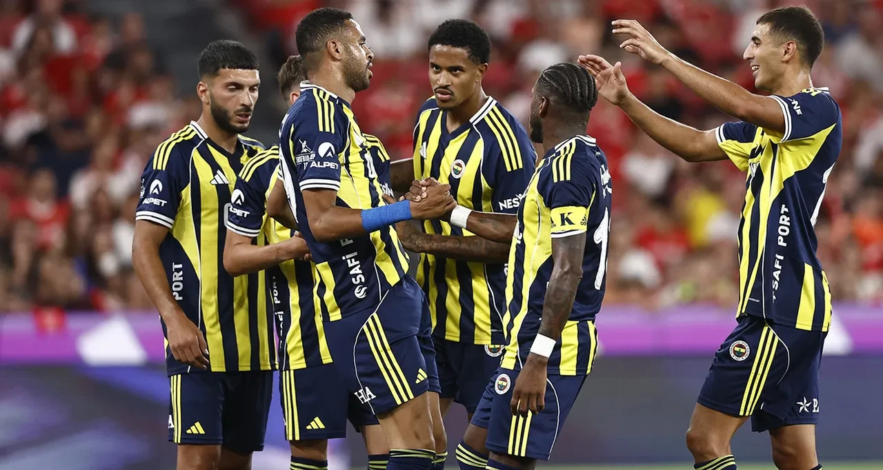 Fenerbahçe Feyenoord CANLI nereden izlenir? ŞİFRESİZ maç başlıyor