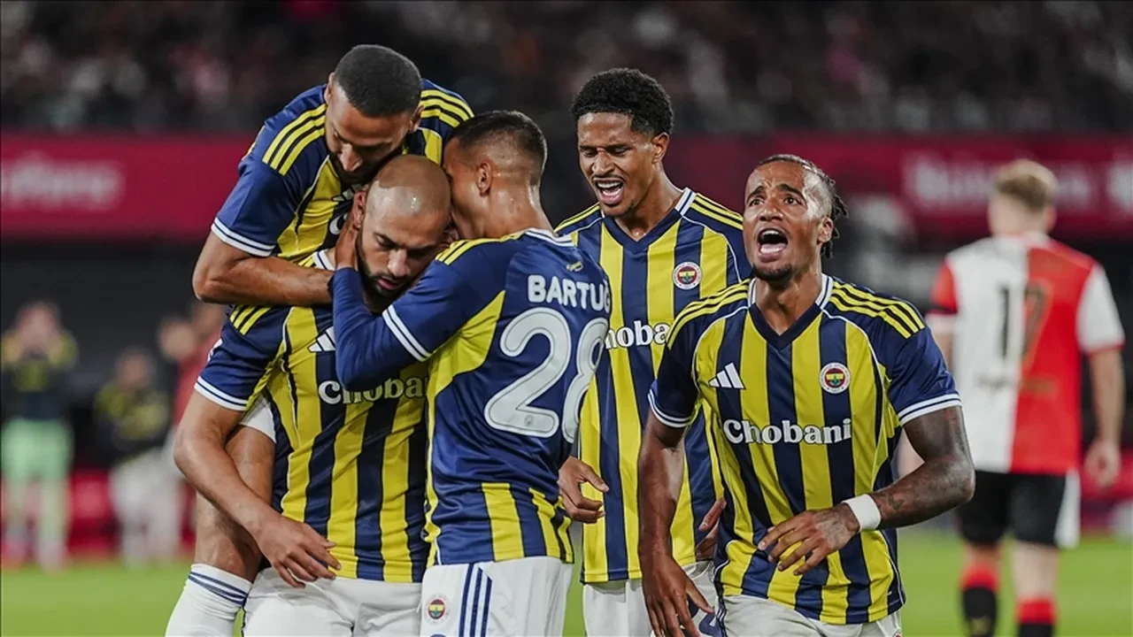Fenerbahçe Feyenoord spikeri