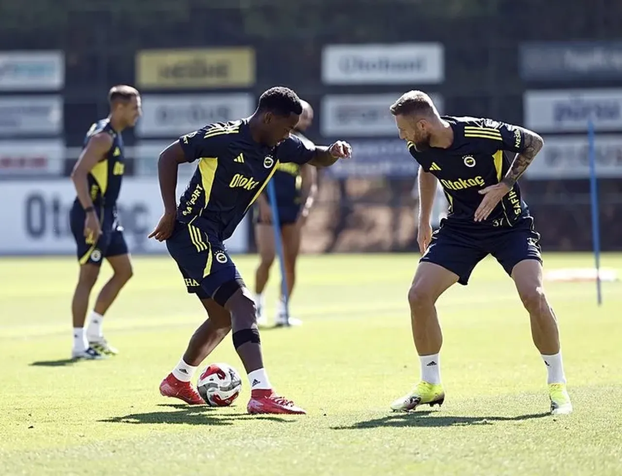 Fenerbahçe'ye Portekiz'den sürpriz! Kerem Aktürkoğlu sonrası bir transfer daha