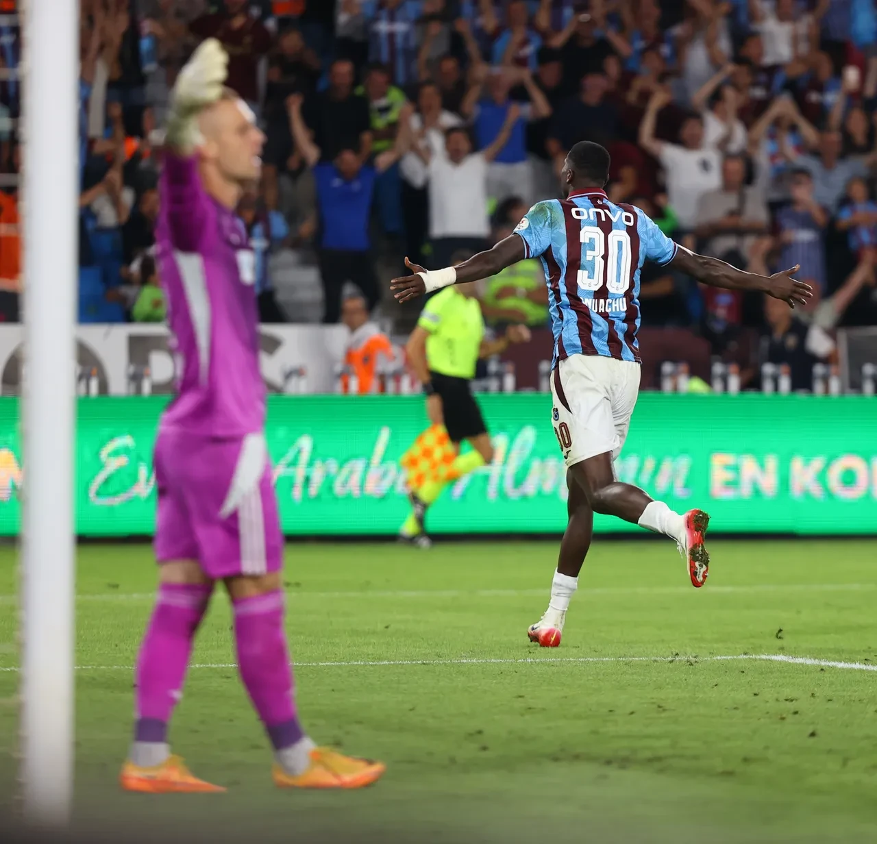 Trabzonspor'dan 'Fırtına'lı açılış: Onuachu golle döndü