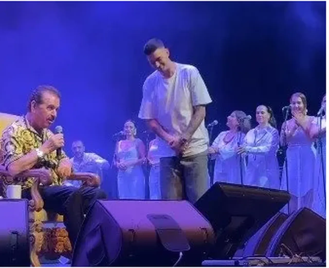 İdo Tatlıses babası İbrahim Tatlıses'i köşeye sıkıştırdı: Annem mavi gözlü değil, kime yazdın