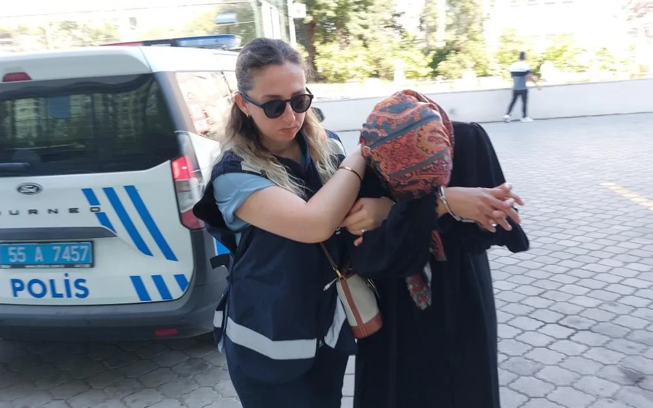 Kimseye güven kalmadı! Komşusu anahtarı kopyaladı! Çaldığı altınlarla otomobil aldı 