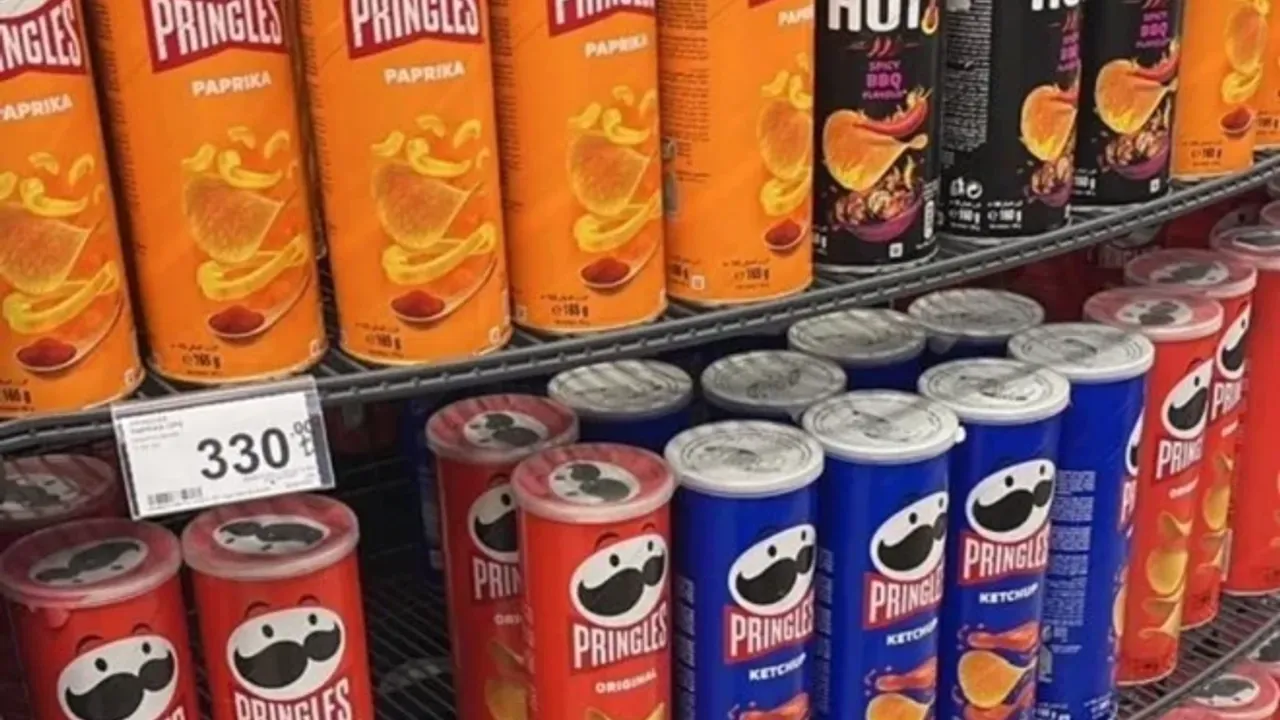 Pringles fiyatı ne kadar? Türkiye’de raflara döndü