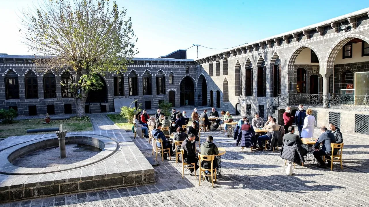 Terörsüz Türkiye Komisyonu sahaya iniyor! Devlet ve millet aynı masada