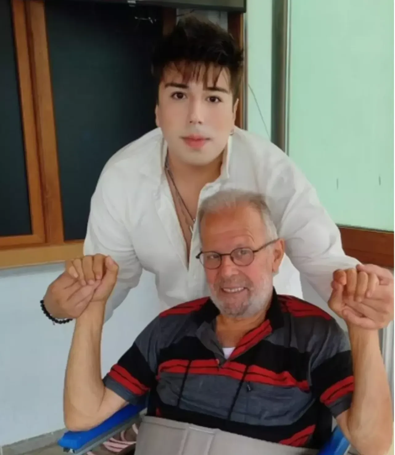 Usta oyuncu Mahmut Gökgöz son haliyle üzdü! Huzurevindeki görüntüsü ortaya çıktı