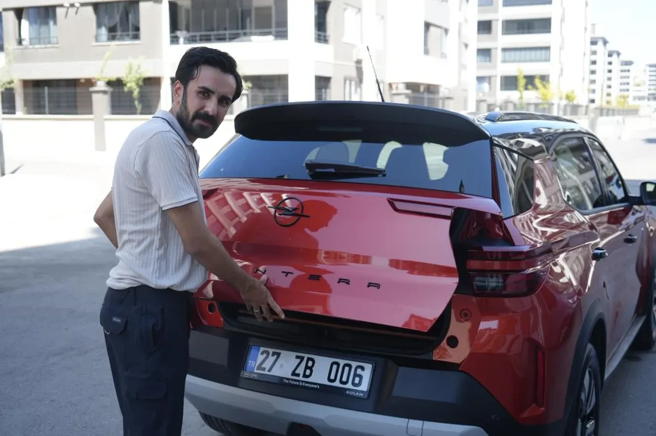 Yine bir sıfır otomobil hüsranı... Kusurları bitmek bilmedi: Eşine hediye almıştı, hayatı zehir ettiler 
