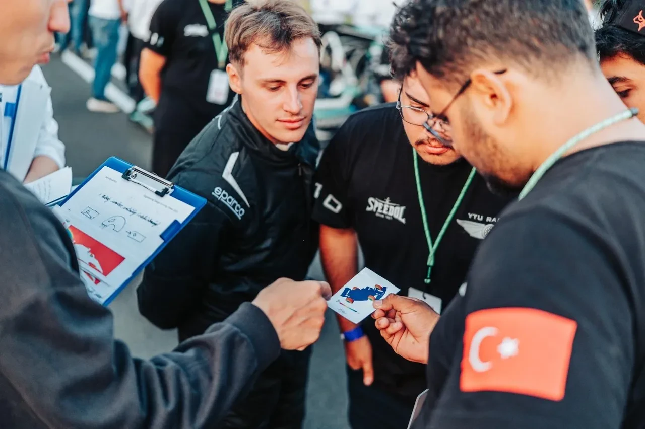 YTÜ Racing, Türk bayrağını Avrupa’da dalgalandırdı