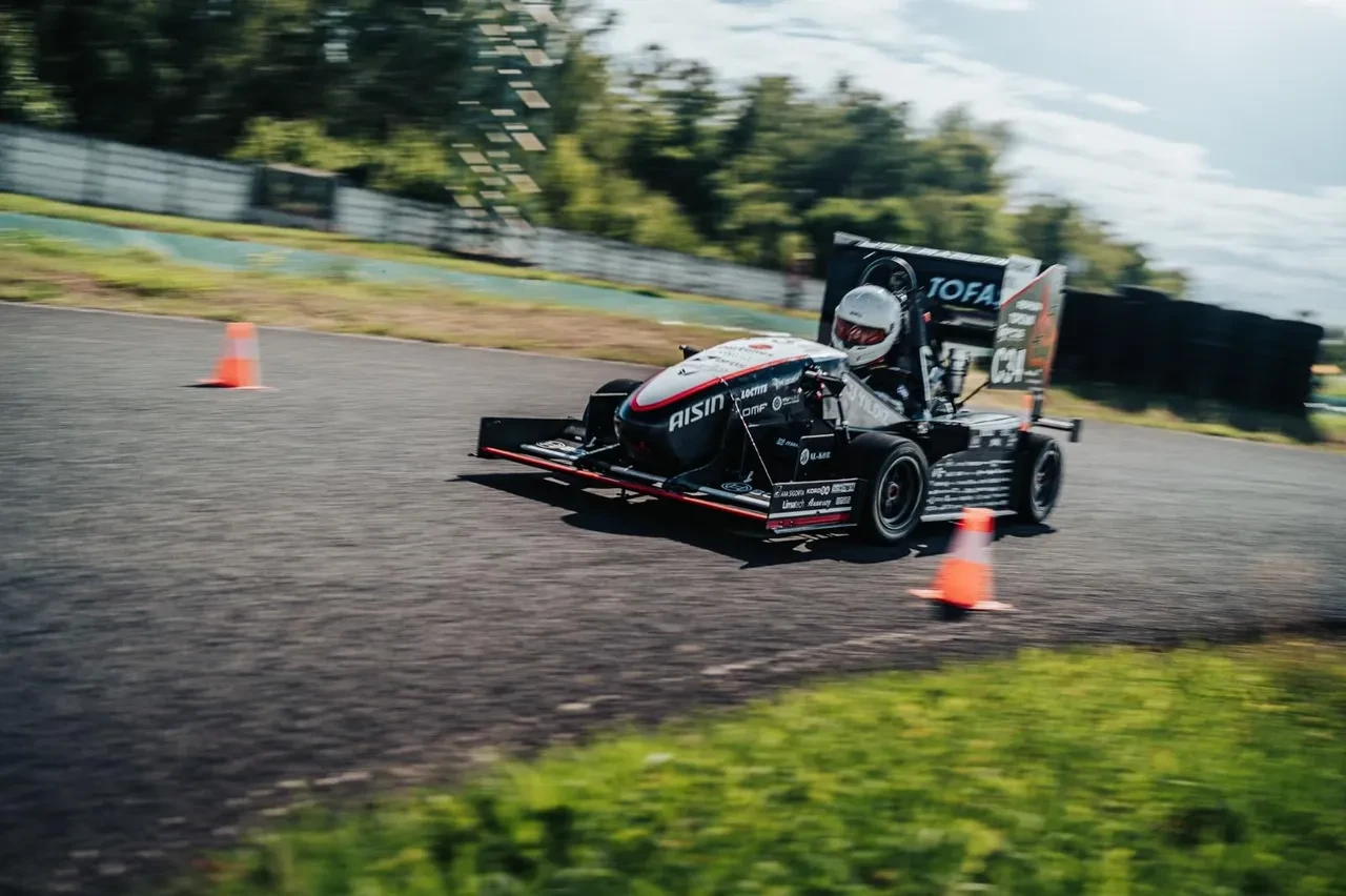 YTÜ Racing, Türk bayrağını Avrupa’da dalgalandırdı