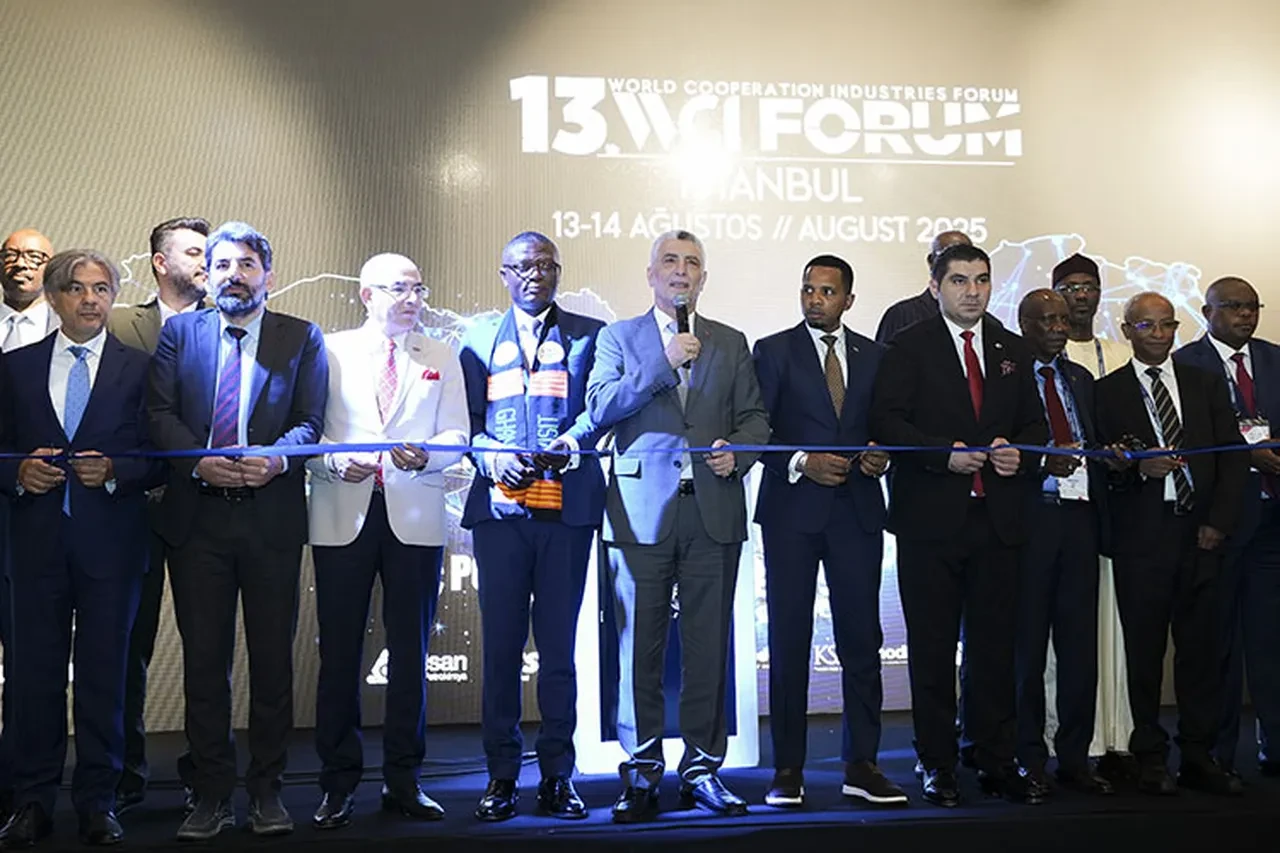 Bakan Bolat açıkladı: Türk müteahhitler Afrika kıtasında 2 bin 39 inşaat projesini tamamladı