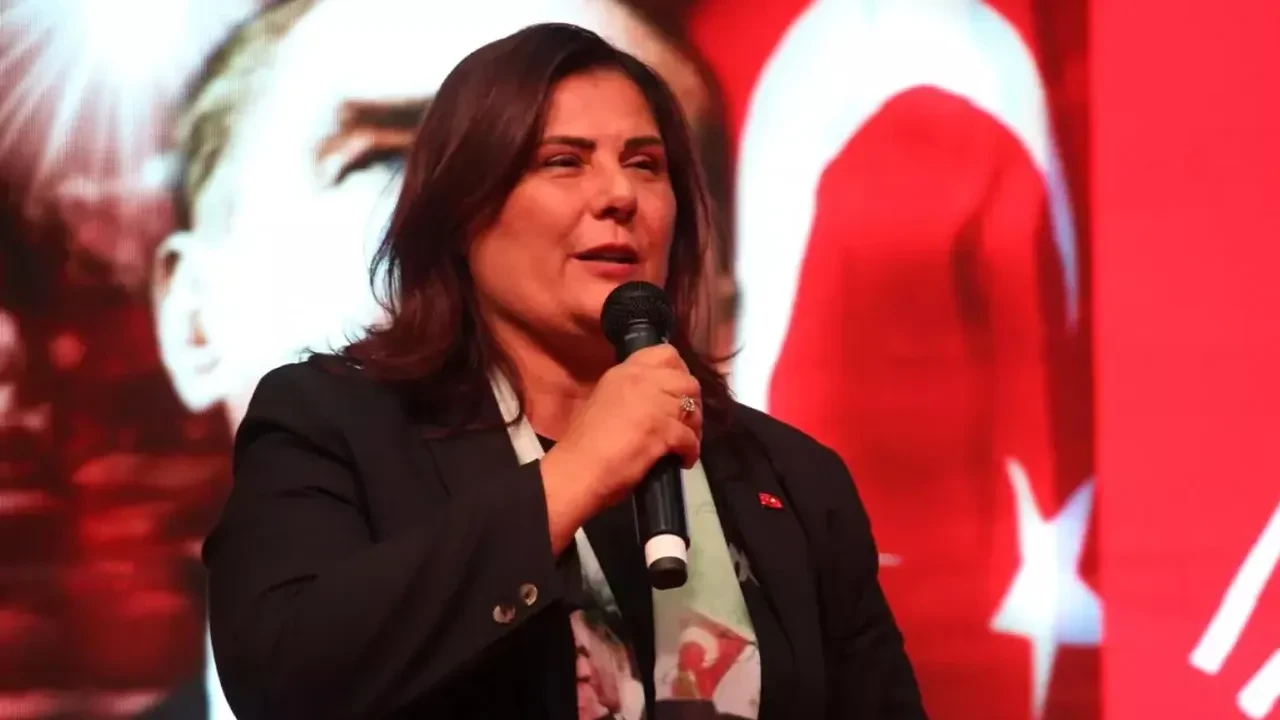 CHP'li belediye başkanları AK Parti'ye geçiyor! Siyaset gündemine bomba gibi düştü