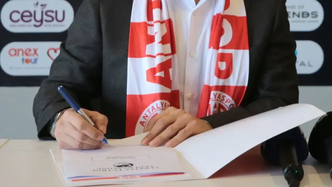 Emre Belözoğlu Antalyaspor'unda Arjantinli takviyesi!