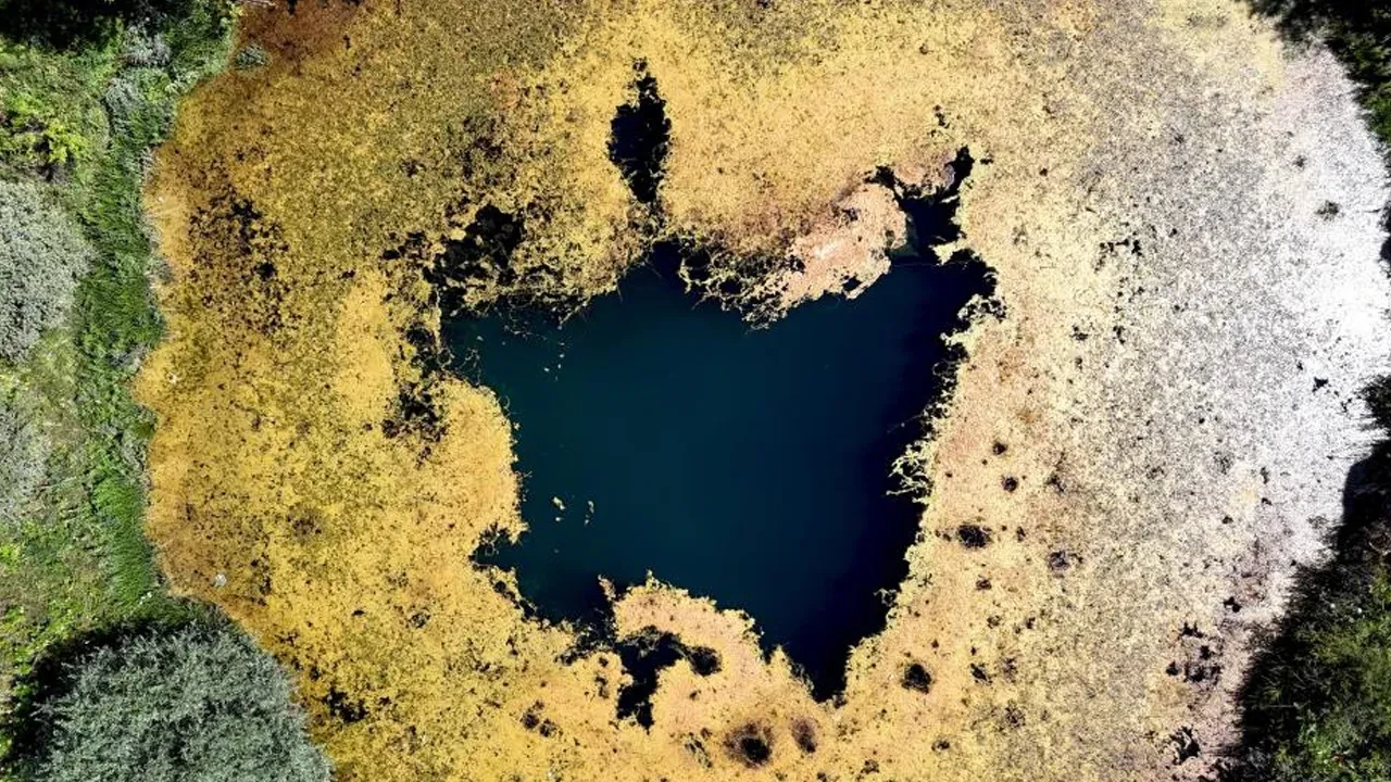 Herkes buraya akın ediyor! Bozkırdaki timsah gözü: Altından başka göllerle bağlantısı var