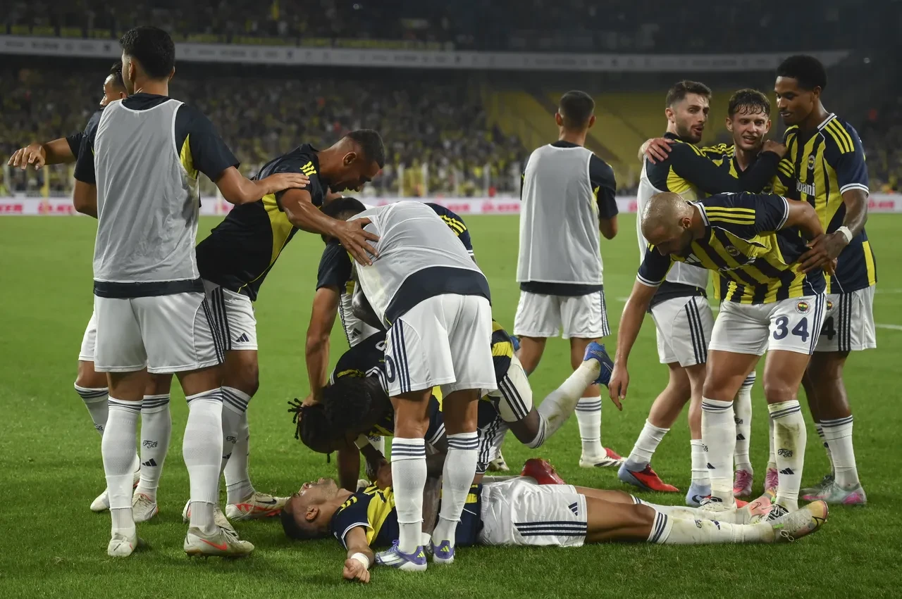 Avrupa basını açtı ağzını yumdu gözünü: "Mourinho tokat attı"