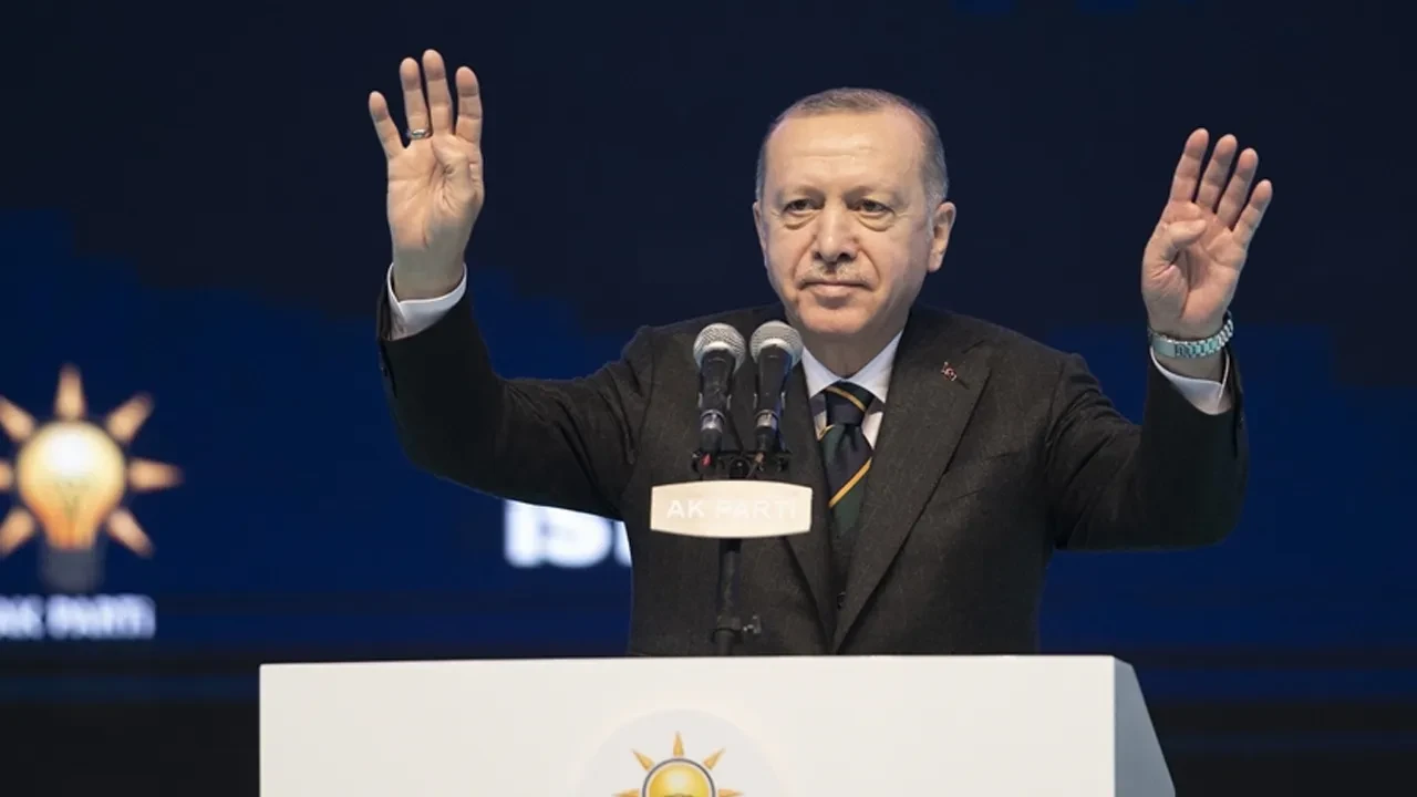 İşte AK Parti'ye katılacağı iddia edilen belediye başkanları! CHP'ye kritik uyarı: Olursa şaşırmam