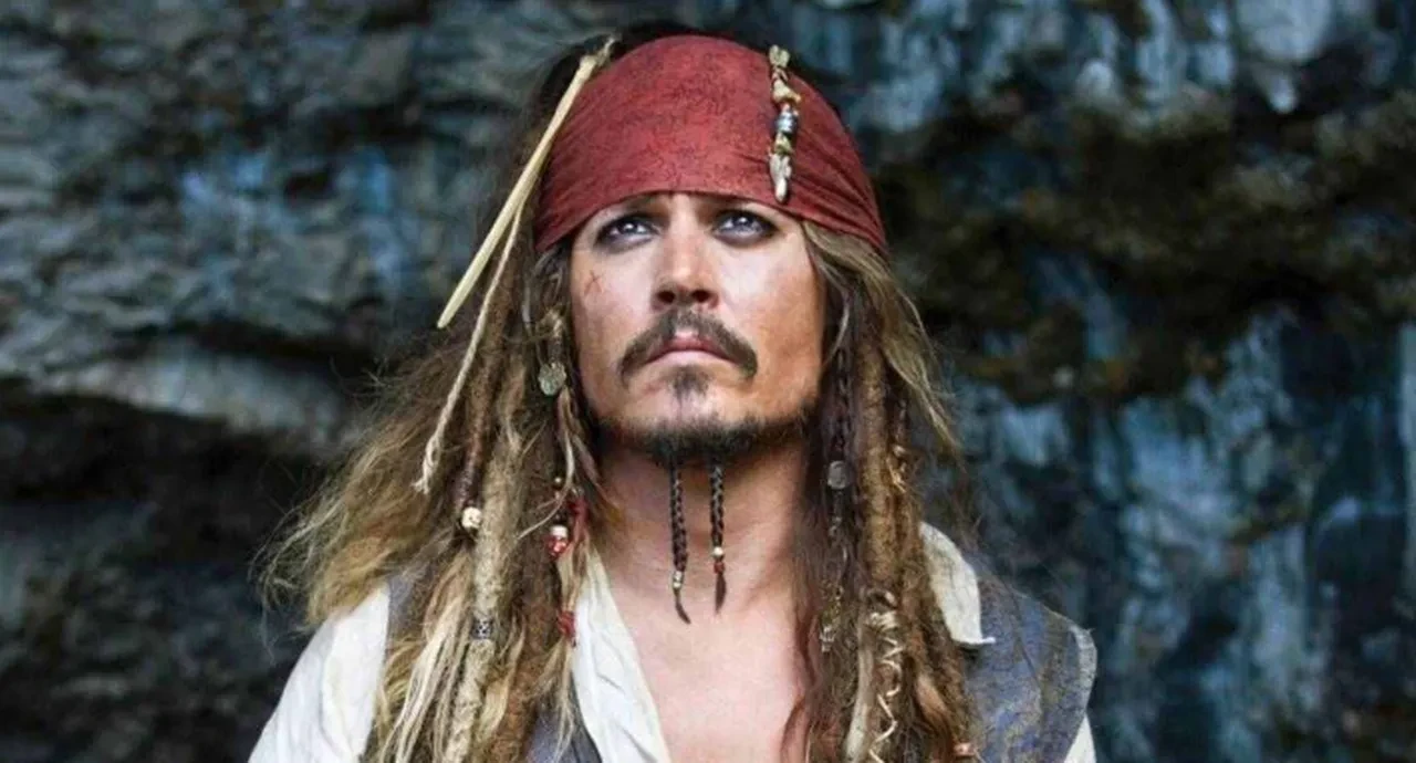 Johnny Depp, Karayip Korsanlarına dönecek mi? Yapımcıya tek bir soru sordu