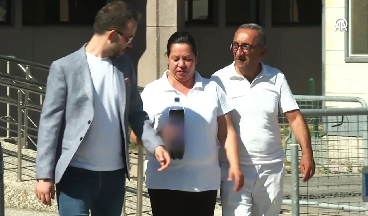 Kolanın içinden çıkanı görünce şoke oldular!