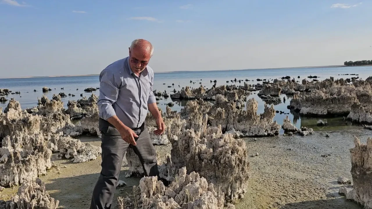 Van’da alarm! Sular çekildi tamamen kurudu