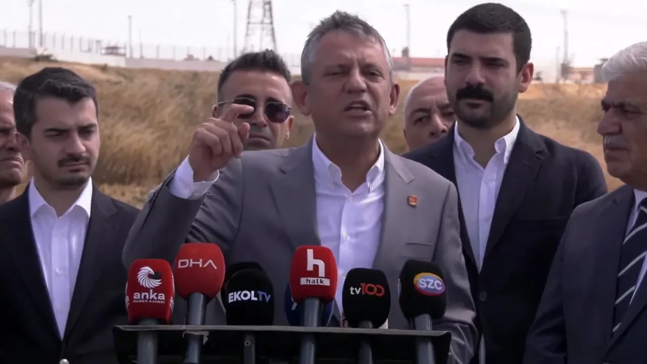 Özgür Özel