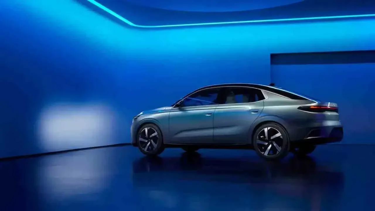 TOGG T10F'in satışa çıkacağı tarihi resmen açıkladı