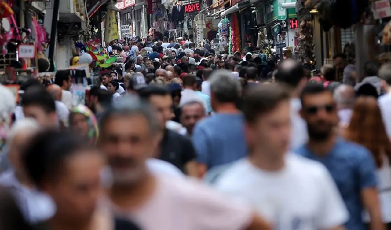 TÜİK açıkladı! Türkiye’nin nüfusu ilk 6 ayda 160 bin kişi arttı