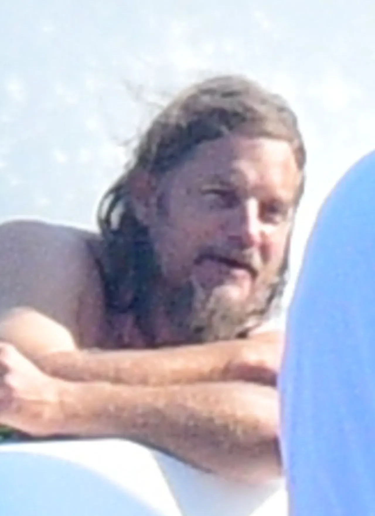 Vikings'in yıldızı Travis Fimmel Bodrum'u tercih etti! Hasan Can Kaya ile buluştu