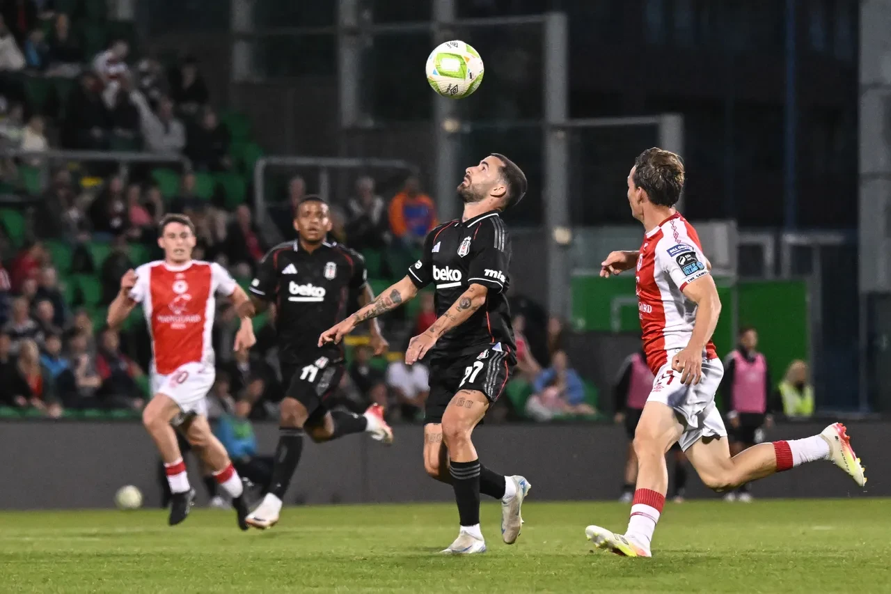 Beşiktaş St Patrick's maç kadrosu, muhtemel ilk 11! BJK Konferans Ligi'nde play-off için sahaya çıkacak