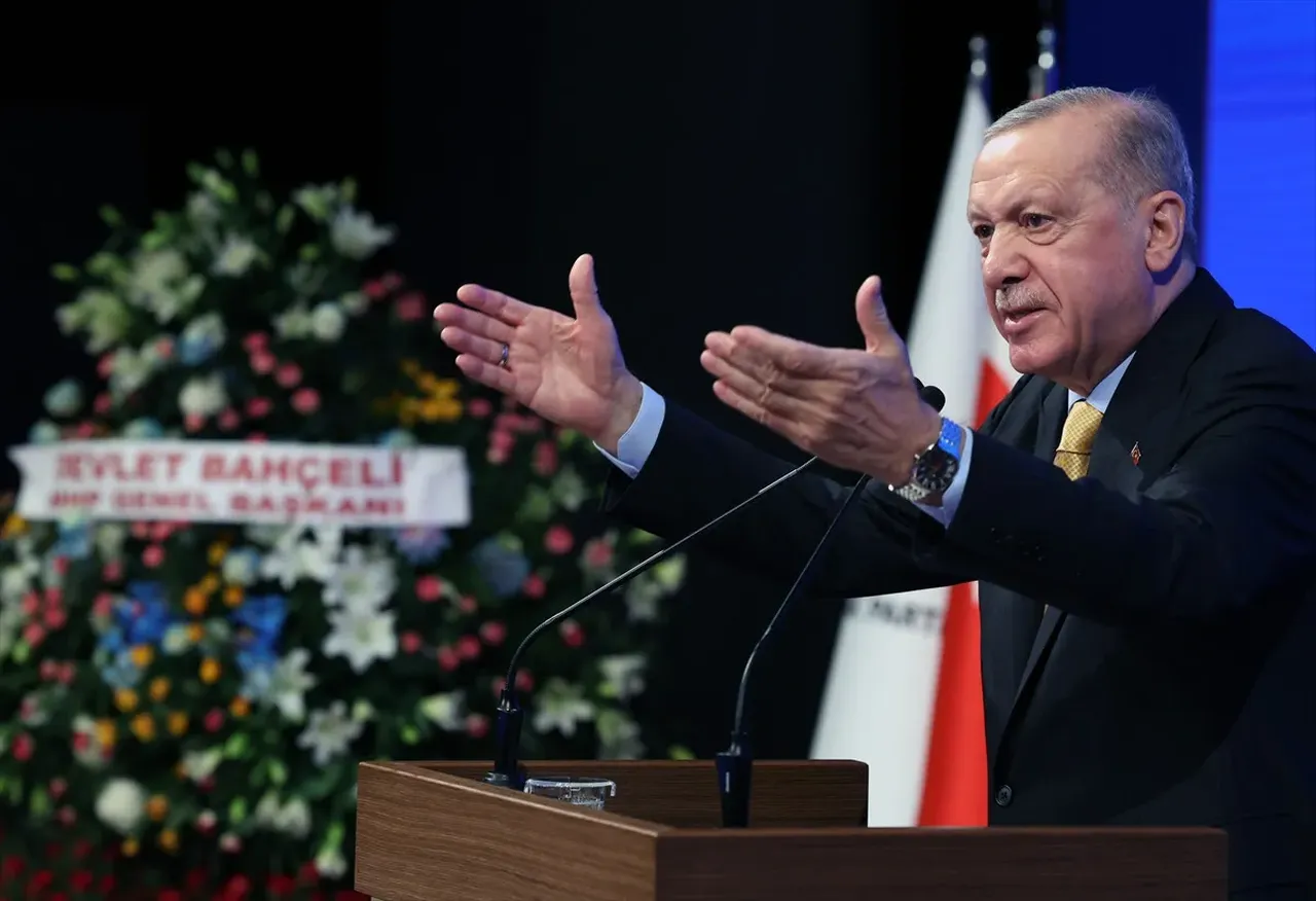 Cumhurbaşkanı Erdoğan'dan AK Parti'ye geçecek CHP'lilere saldıranlara net mesaj: 'Hadi oradan diyorum'