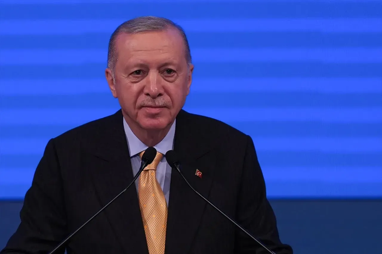 Cumhurbaşkanı Erdoğan'dan AK Parti'ye geçecek CHP'lilere saldıranlara net mesaj: 'Hadi oradan diyorum'