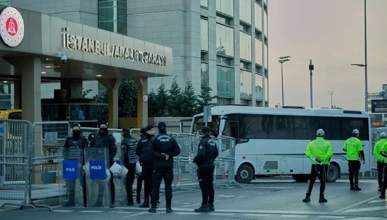 İBB'ye 8. dalga yolsuzluk operasyonu: 13 şüpheli hakkında karar verildi