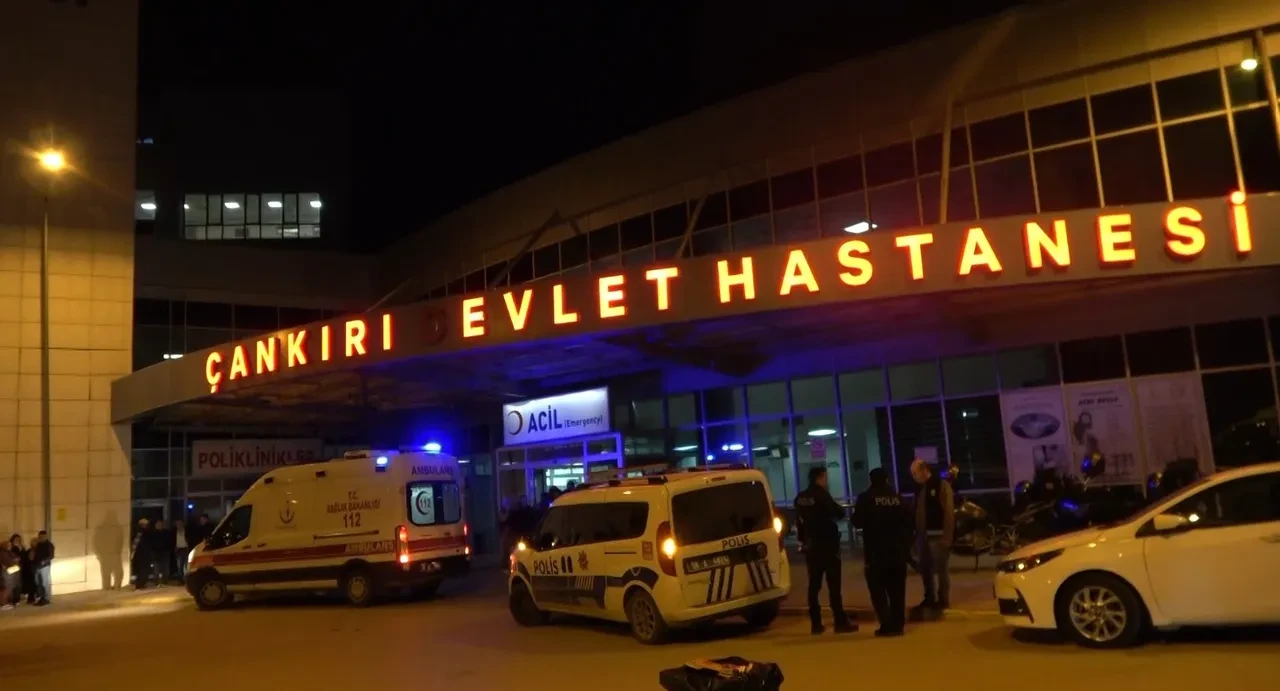 İzinsiz tezgah açmak isteyenler kavga çıkardı: Zabıta memurlarını bıçakladılar