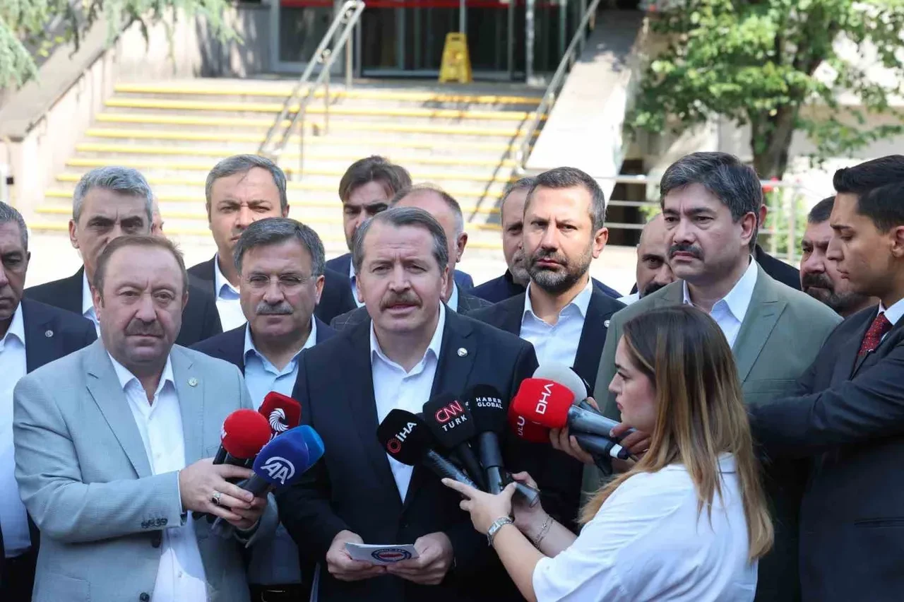 Memur-Sen'den kritik açıklama: Yarını bekliyoruz