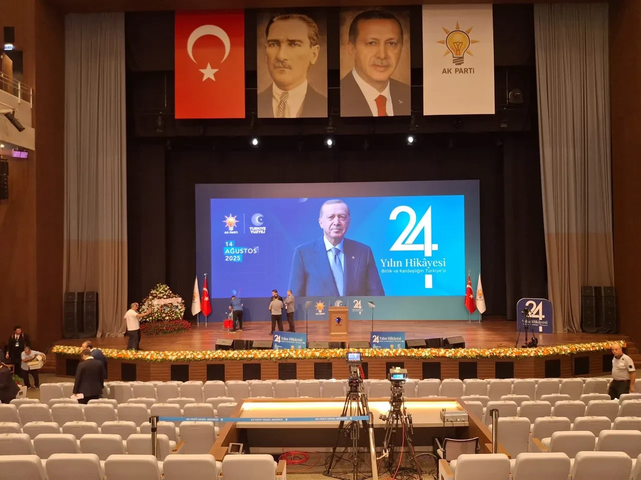 MHP lideri Bahçeli'den anlamlı çiçek! Anlamı dikkat çekti