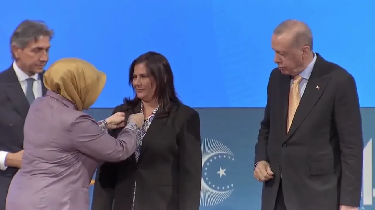 Özlem Çerçioğlu AK Parti