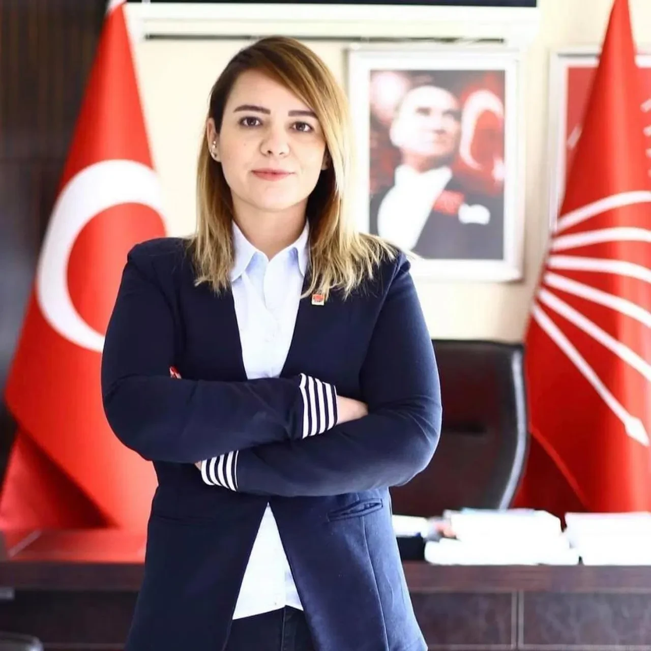 Özlem Çerçioğlu'nun AK Parti'ye geçmesi sonrası belediyede çalışan kardeşlerden kritik karar