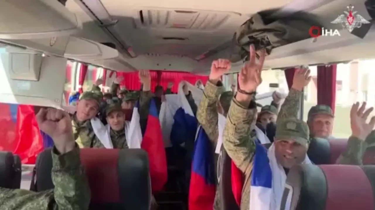 Putin ve Trump'ın kritik zirvesi öncesinde Rusya-Ukrayna arasında yeni esir takası