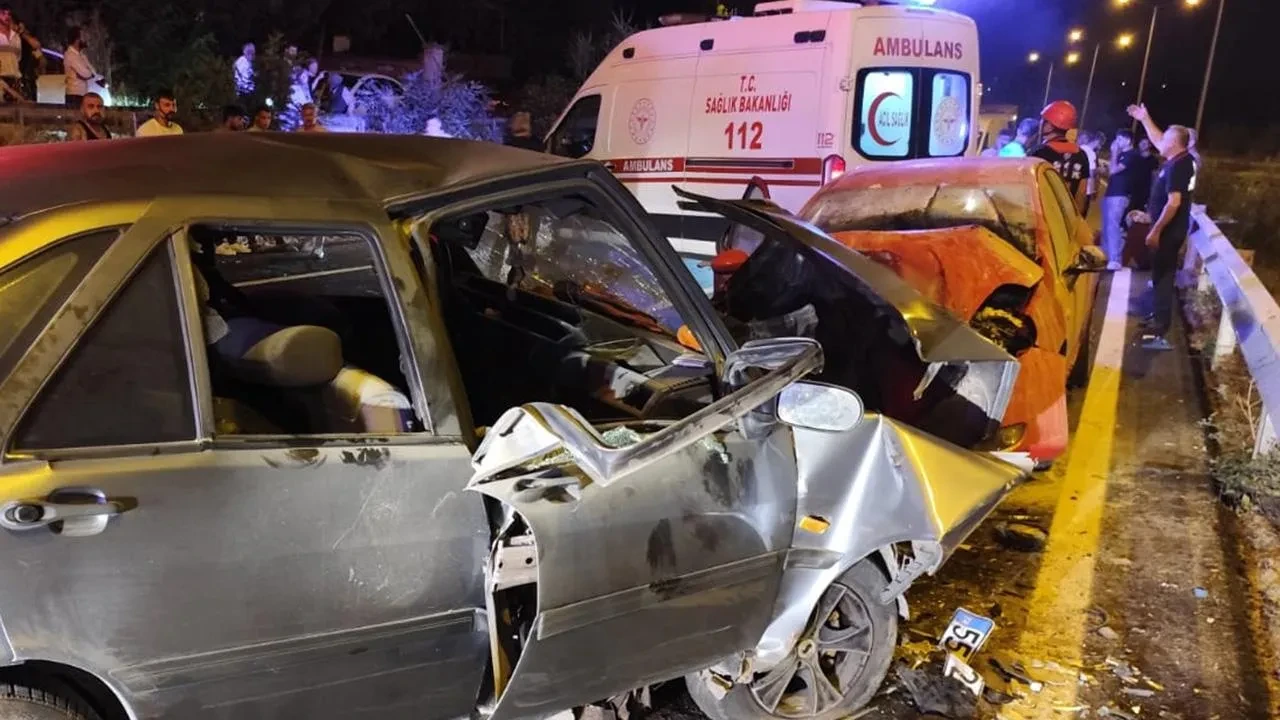 Samsun'da kafa kafaya korkunç kaza! 1'i ağır 8 yaralı